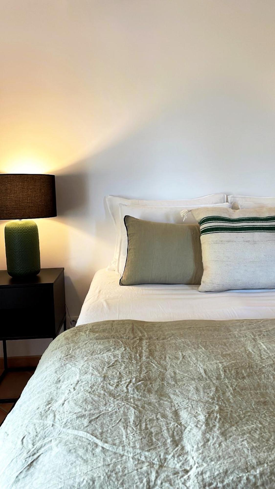 Le Cigalon Bed & Breakfast Le Beausset Rom bilde