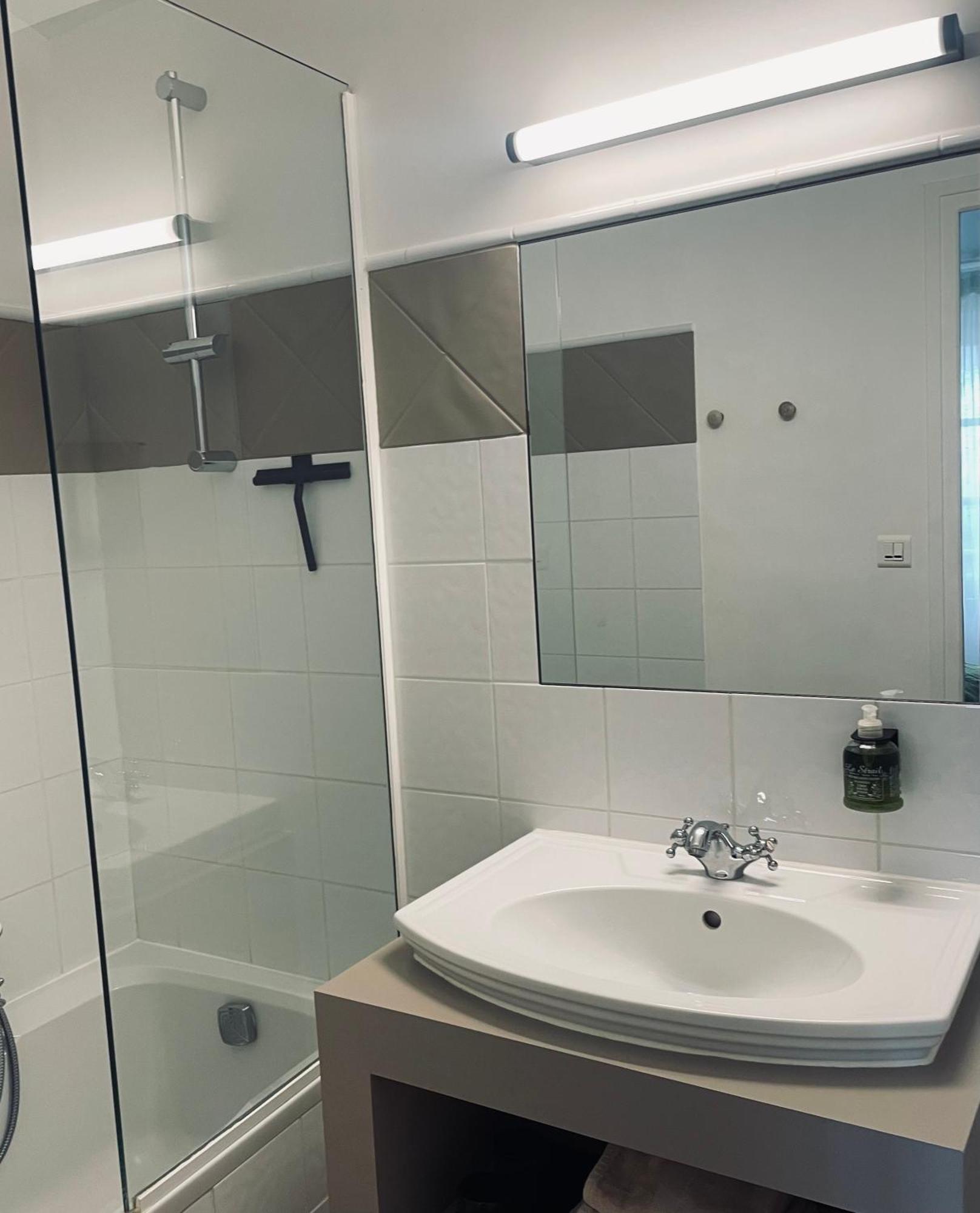 Le Cigalon Bed & Breakfast Le Beausset Rom bilde